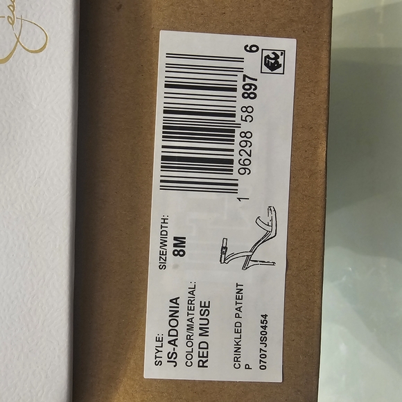 Jessica Simpson Red Heels Strappy Design - Picture 2 of 7